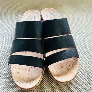Black Leather KorkEase Slides